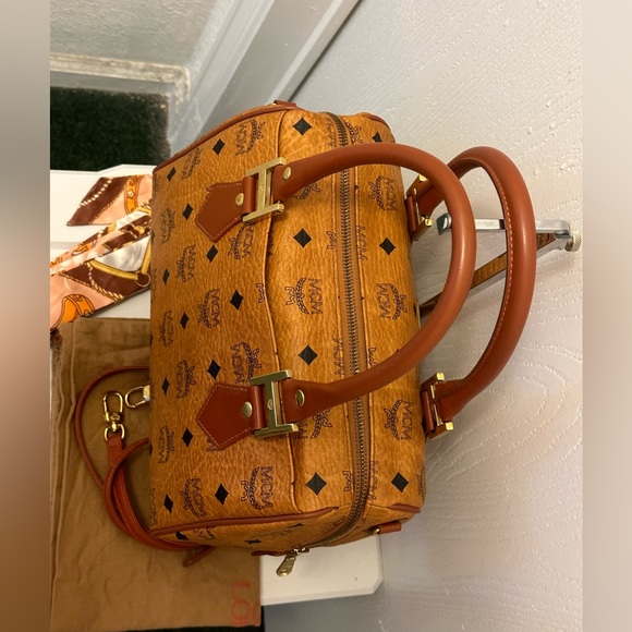 ✨Sold❗️❗️❗️Authentic Vintage Germany MCM ✨ - Picture 5 of 17